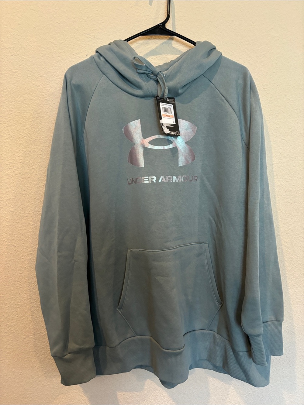 NWT 2X Under Armour Dusty Blue Hoodie with Iridescent Logo